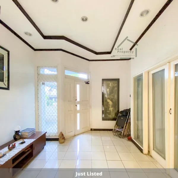 Rumah Pondok Indah Classic Modern LB 354 (1)